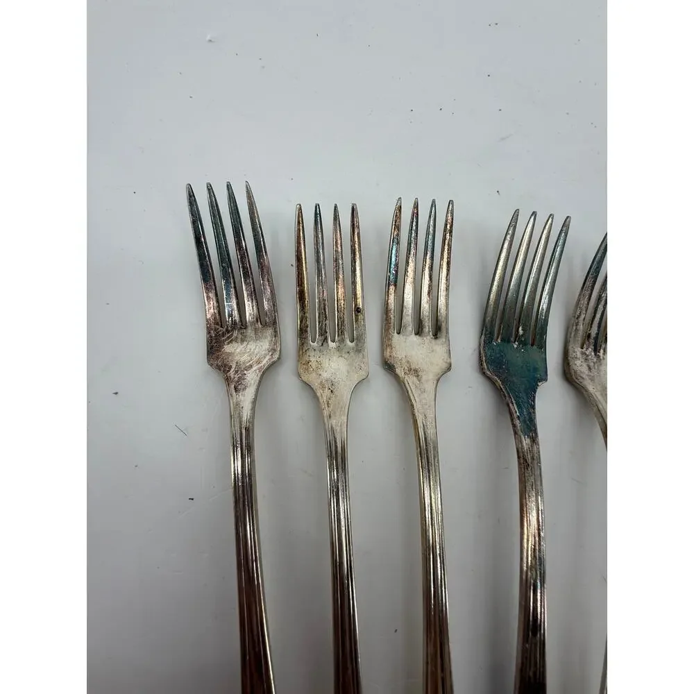 Simeon L George H Rogers Countess II Oneida Silverplate Dinner Forks Lot of 8